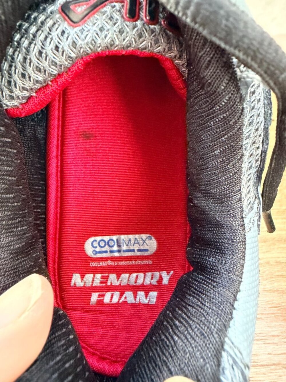 Fila Memory Foam Coolmax Athletic Sneakers Gray Red Men’s Size 9.5 - Picture 11 of 15